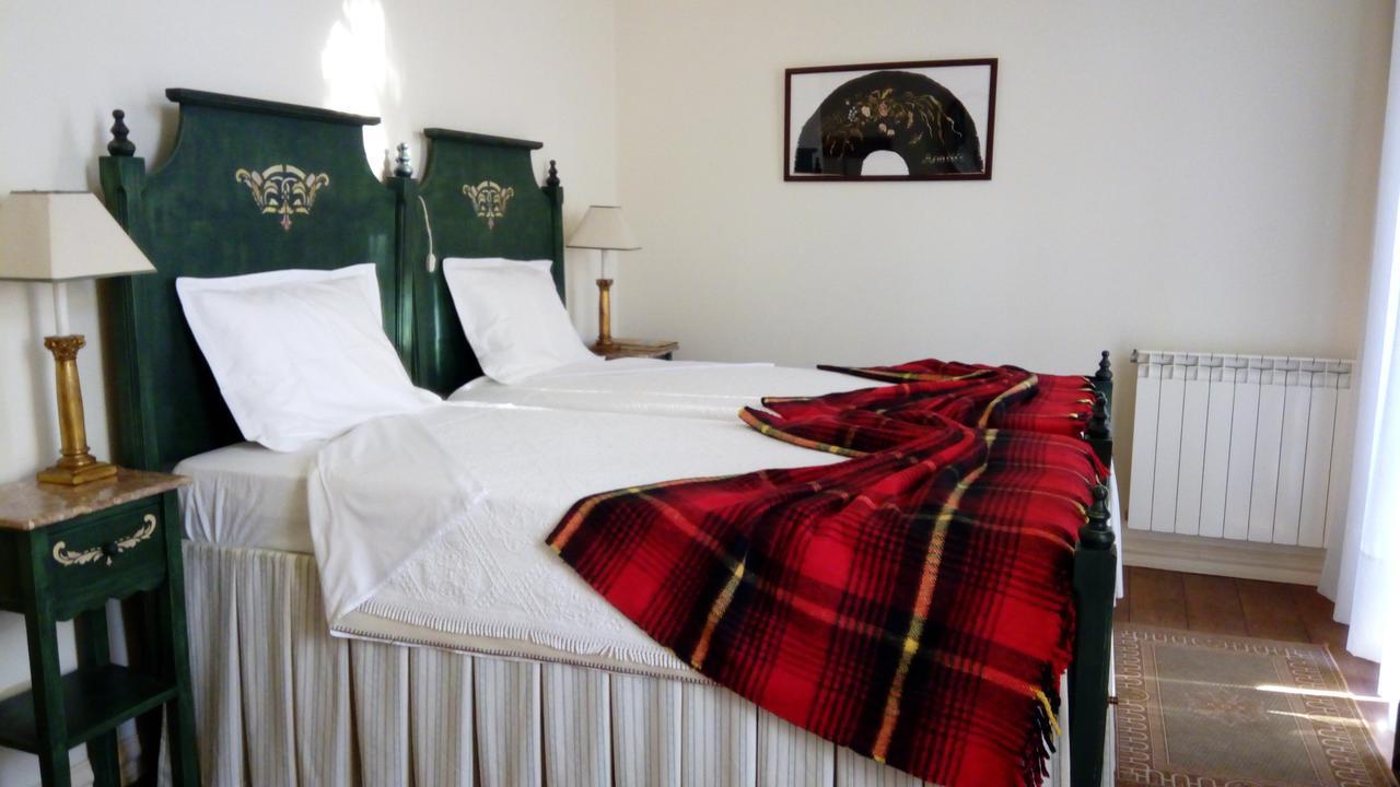 Bed and Breakfast Casa Dos Vargos Торриш-Новаш Экстерьер фото